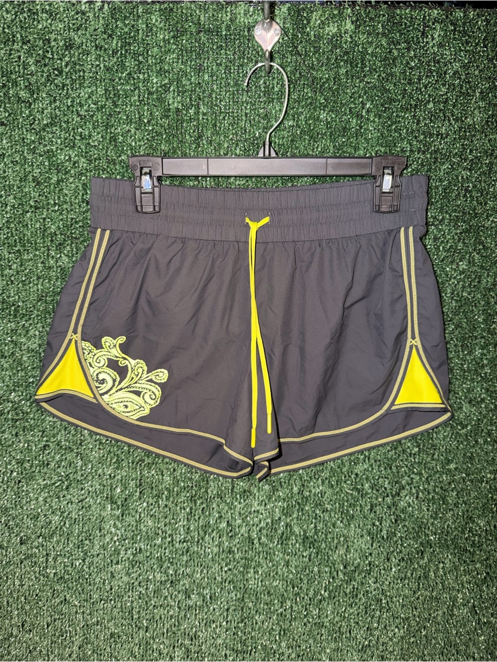 Athleta Women’s  Running Shorts - Gray with Yellow Accents Sz Small